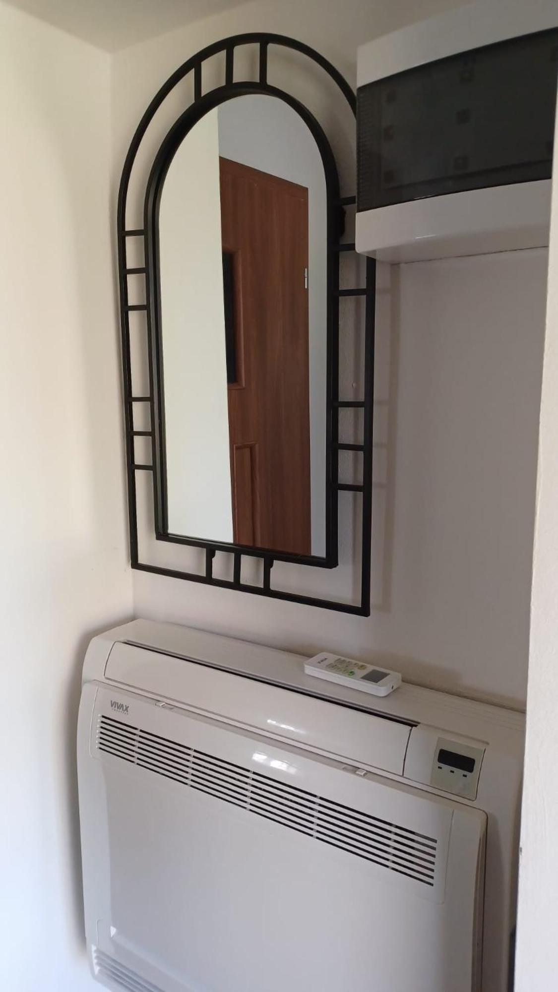 Apartmany Orlova ภายนอก รูปภาพ