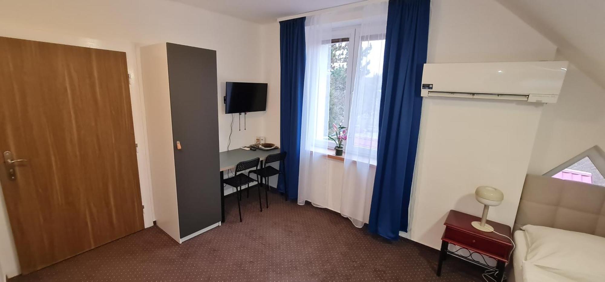 Apartmany Orlova ภายนอก รูปภาพ